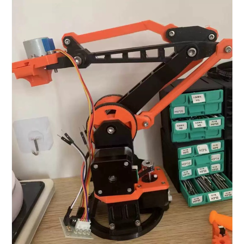 Universe Grocery Store Four Ax - 3D Printing Robot Arm recension och pris
